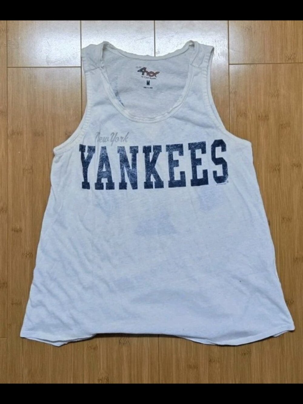 Women's MLB New York Yankees Tanktop T-shirt Medium - 4Her by Carl Banks G-III